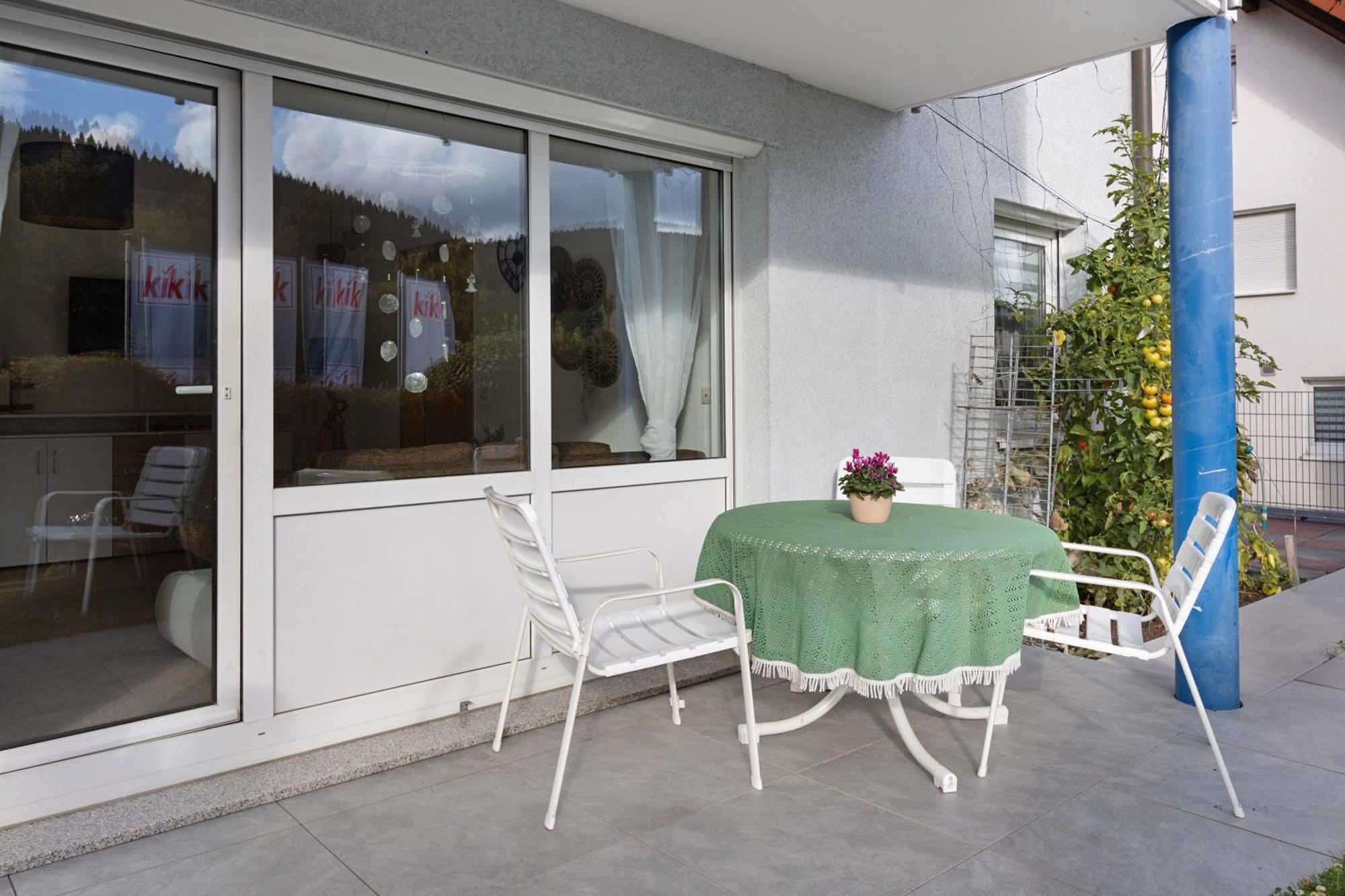Ferienwohnung Herzlicht Титизее-Нойщат Екстериор снимка
